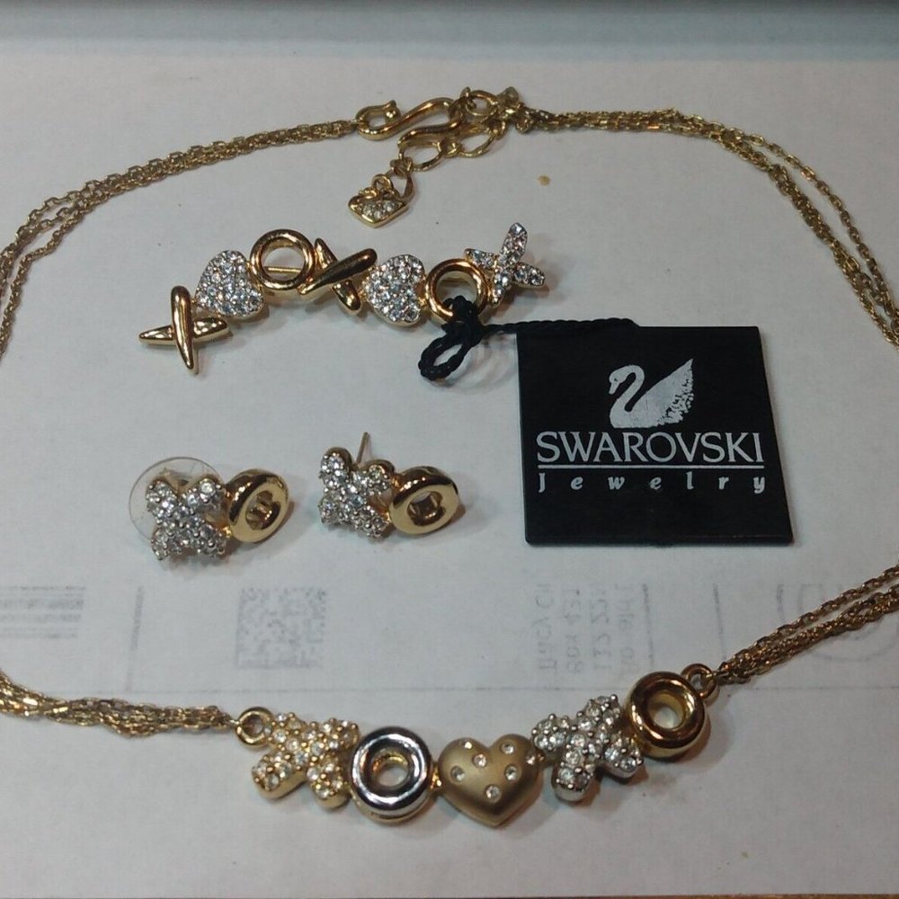 Vintage Swarovski Gold Tone XOXO Choker Earrings Pendent